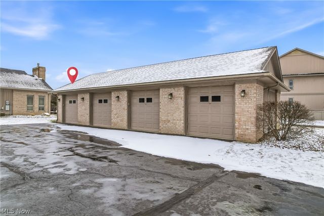 574 Lakeview Blvd. Boulevard, Lake Milton, OH 44429