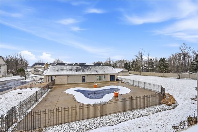 574 Lakeview Blvd. Boulevard, Lake Milton, OH 44429