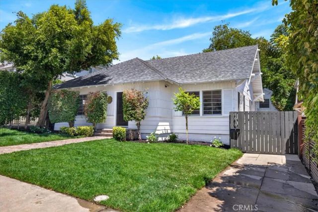 1636 N Sierra Bonita Avenue, Los Angeles, CA 90046