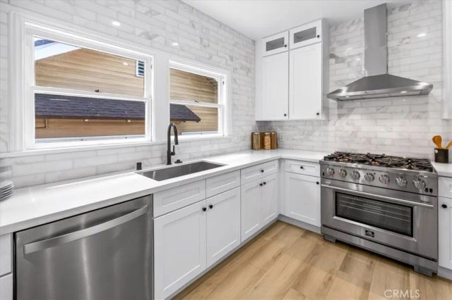 1636 N Sierra Bonita Avenue, Los Angeles, CA 90046