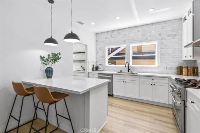 1636 N Sierra Bonita Avenue, Los Angeles, CA 90046