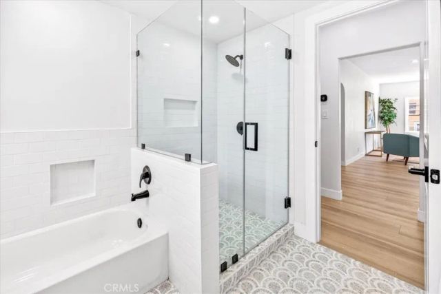 1636 N Sierra Bonita Avenue, Los Angeles, CA 90046