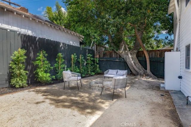1636 N Sierra Bonita Avenue, Los Angeles, CA 90046