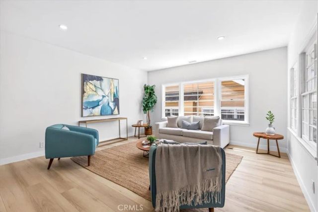 1636 N Sierra Bonita Avenue, Los Angeles, CA 90046