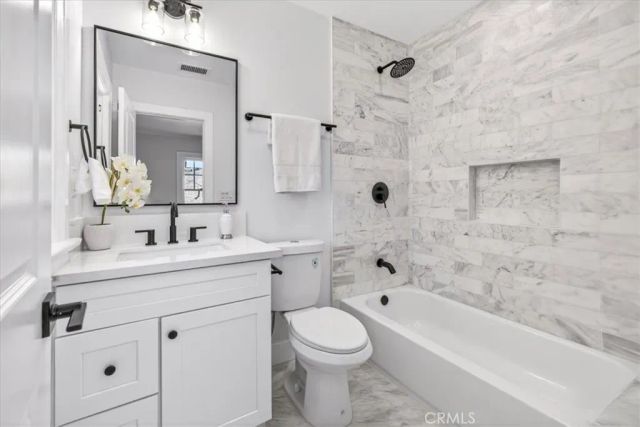 1636 N Sierra Bonita Avenue, Los Angeles, CA 90046