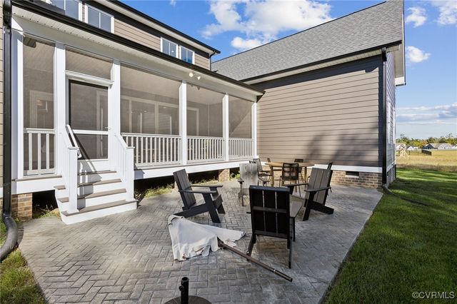 9463 Angels Share Dr, New Kent, VA 23124