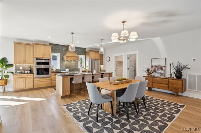 9463 Angels Share Dr, New Kent, VA 23124