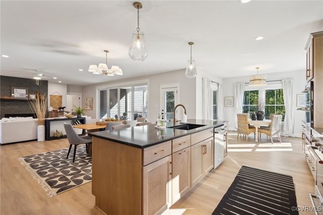 9463 Angels Share Dr, New Kent, VA 23124