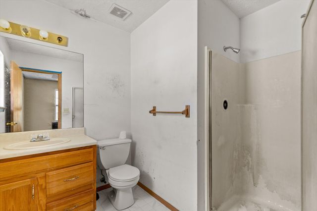 1335 North Clifton Avenue, Springfield, MO 65802