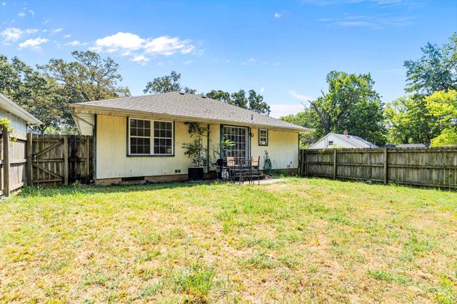 1335 North Clifton Avenue, Springfield, MO 65802