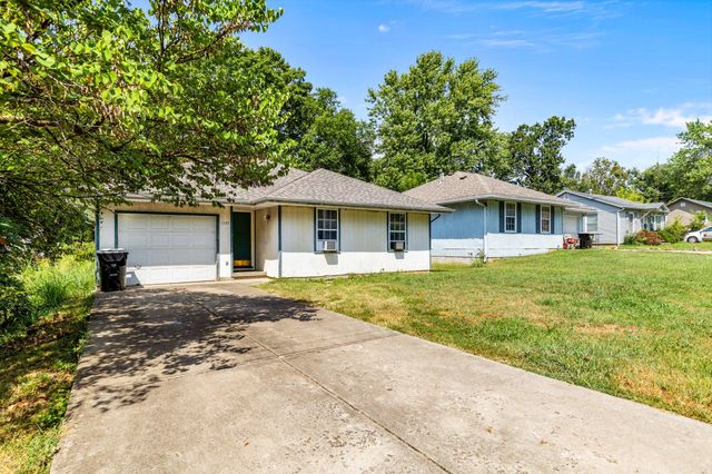 1335 North Clifton Avenue, Springfield, MO 65802
