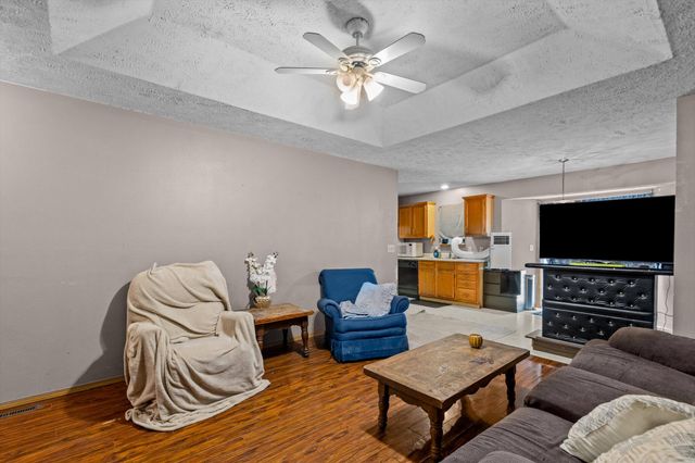 1335 North Clifton Avenue, Springfield, MO 65802