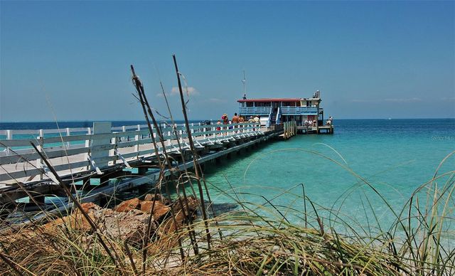 4530 PINEBROOK CIRCLE 302, Bradenton, FL 34209