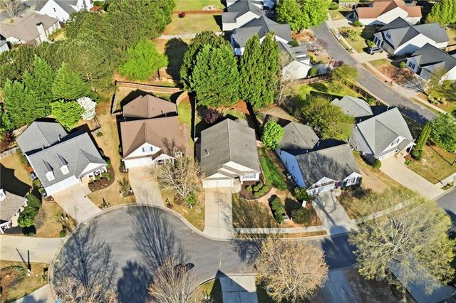 407 Redwood Trail, Canton, GA 30114