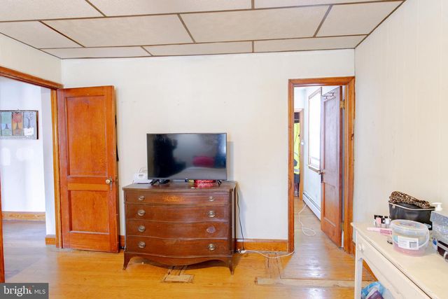 338 MAPLE AVE, Essex, MD 21221