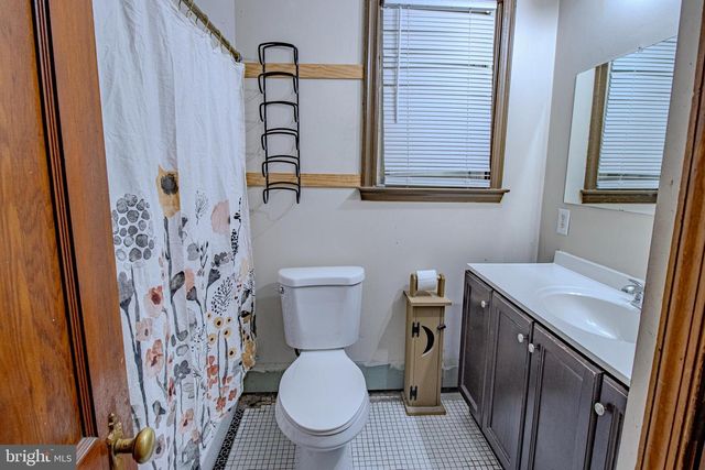 338 MAPLE AVE, Essex, MD 21221