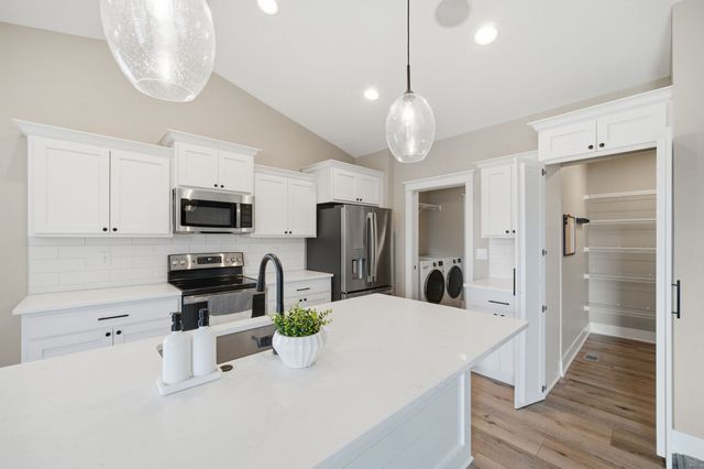 1424 NW 29th Street, Ankeny, IA 50023