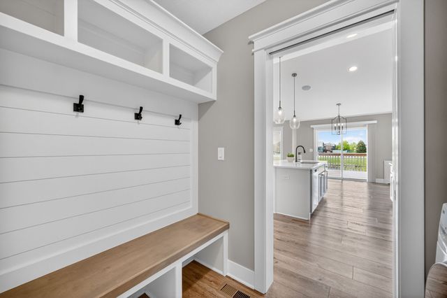 1424 NW 29th Street, Ankeny, IA 50023