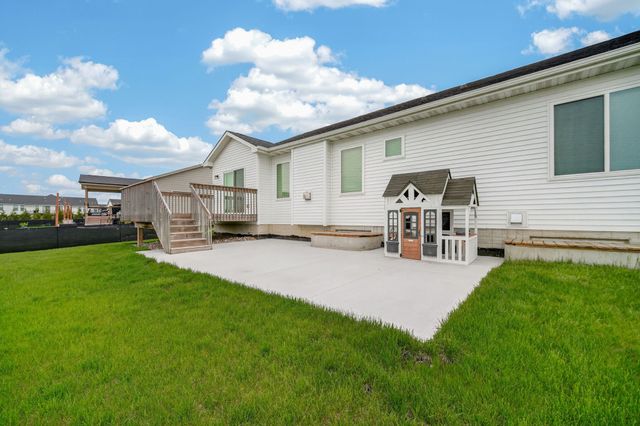 1424 NW 29th Street, Ankeny, IA 50023