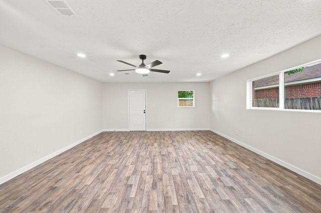 1343 Littleport Lane, Channelview, TX 77530