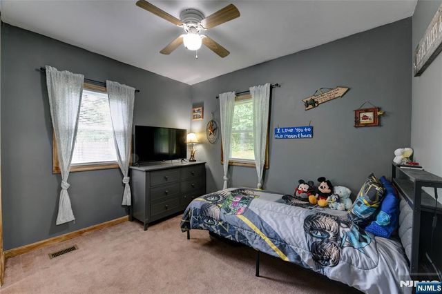 101 Old Clove Road, Sussex, NJ 07461