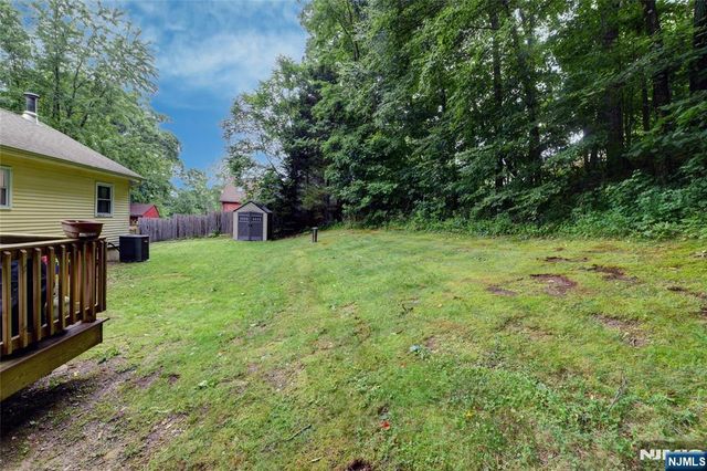 101 Old Clove Road, Sussex, NJ 07461