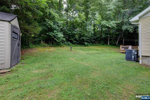 101 Old Clove Road, Sussex, NJ 07461