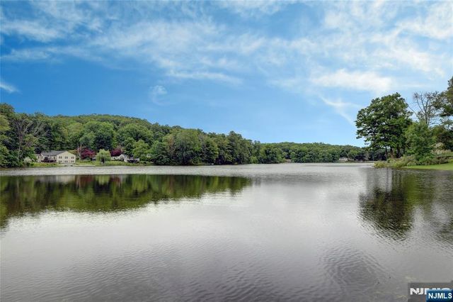 101 Old Clove Road, Sussex, NJ 07461