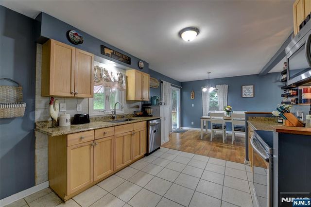 101 Old Clove Road, Sussex, NJ 07461