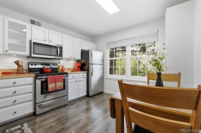 965 S Miller Street 201, Lakewood, CO 80226