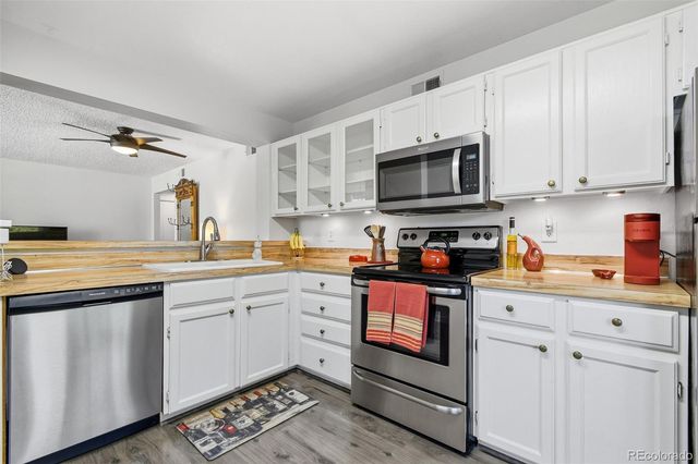 965 S Miller Street 201, Lakewood, CO 80226