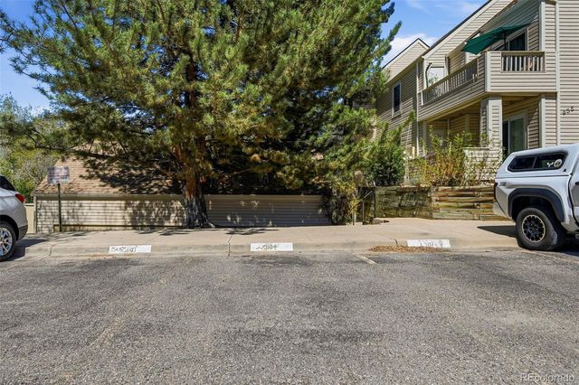 965 S Miller Street 201, Lakewood, CO 80226