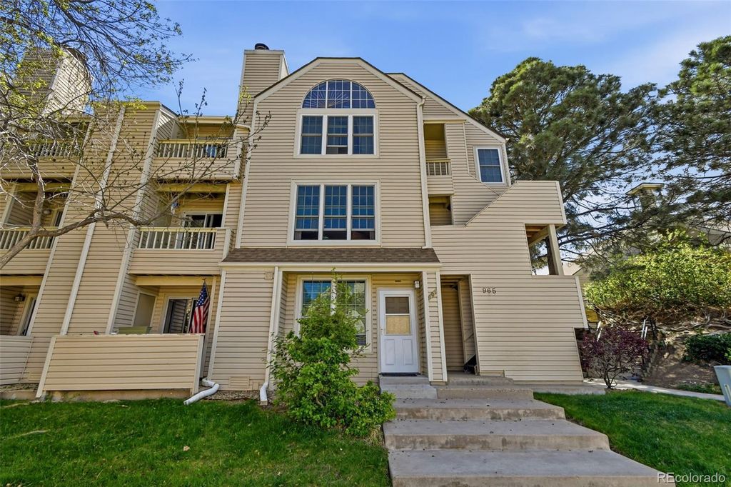 965 S Miller Street 201, Lakewood, CO 80226
