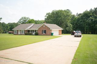 324 Bob White Drive, Canton, MS 39046