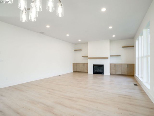6025 Ne 45TH Ct, Vancouver, WA 98661