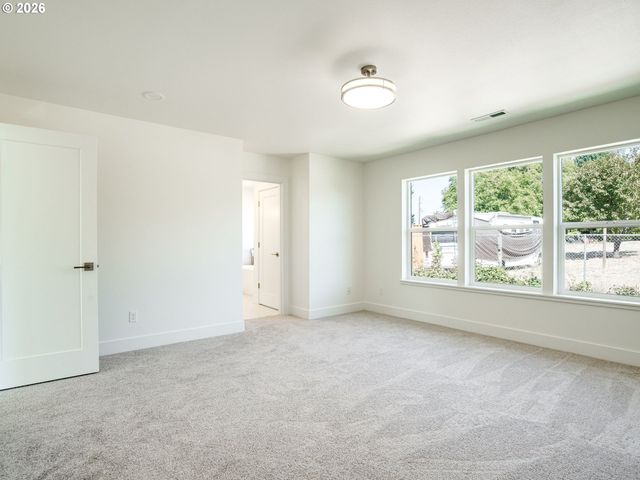 6025 Ne 45TH Ct, Vancouver, WA 98661