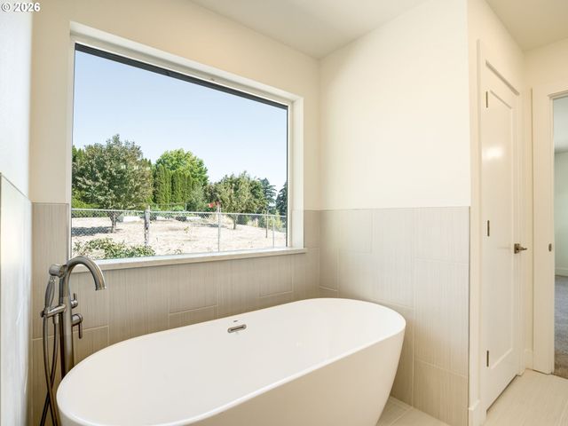 6025 Ne 45TH Ct, Vancouver, WA 98661