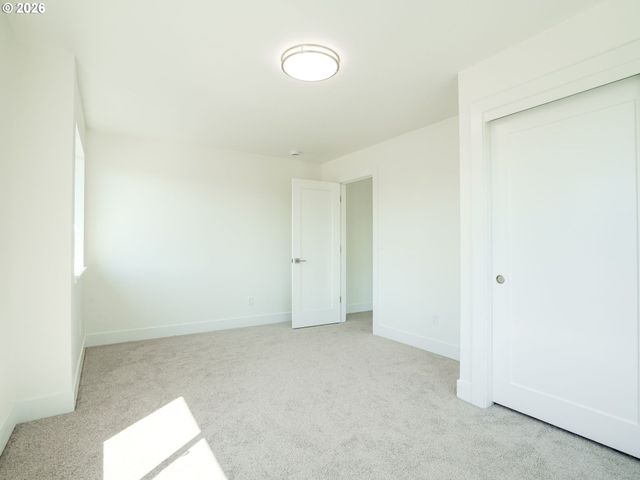 6025 Ne 45TH Ct, Vancouver, WA 98661