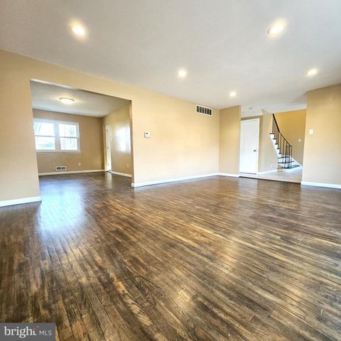 11 STRATHMORE DR, Cherry Hill, NJ 08003