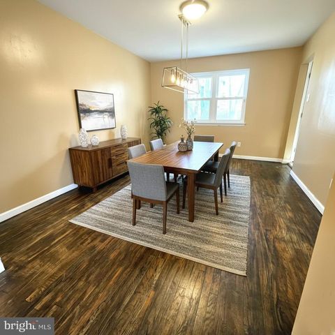 11 STRATHMORE DR, Cherry Hill, NJ 08003