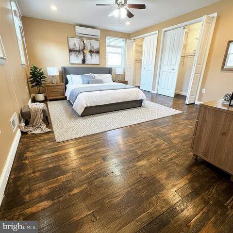 11 STRATHMORE DR, Cherry Hill, NJ 08003