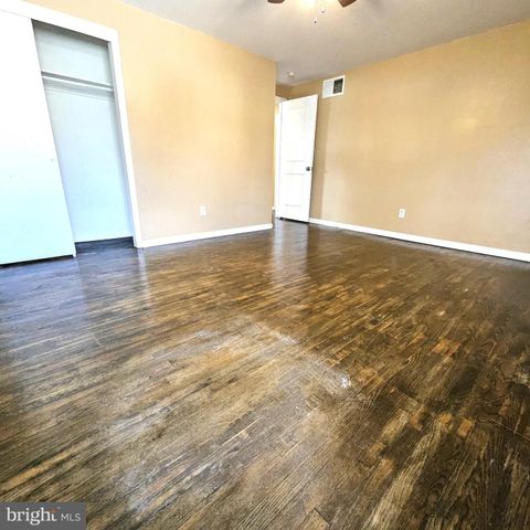 11 STRATHMORE DR, Cherry Hill, NJ 08003