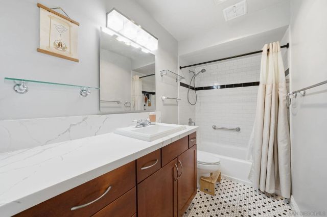 3815 3rd Ave 14, San Diego, CA 92103