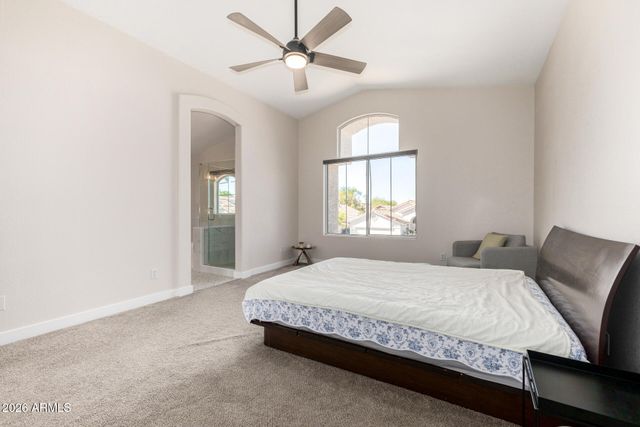 4643 E MICHELLE Drive, Phoenix, AZ 85032