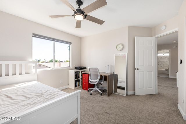 4643 E MICHELLE Drive, Phoenix, AZ 85032