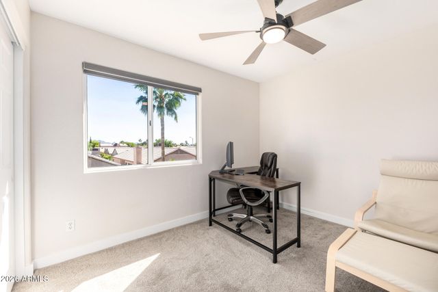 4643 E MICHELLE Drive, Phoenix, AZ 85032