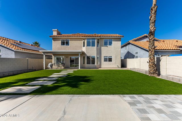 4643 E MICHELLE Drive, Phoenix, AZ 85032