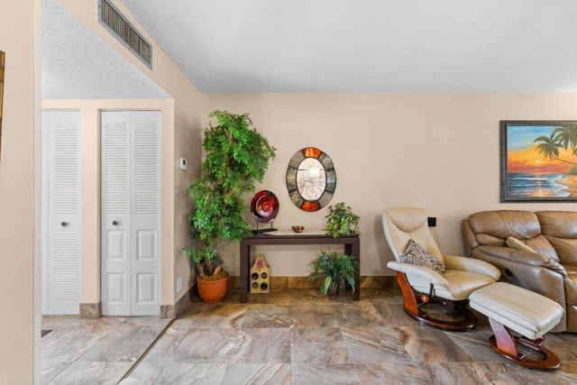 10 Willowbrook Lane 108, Delray Beach, FL 33446