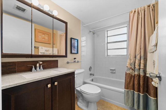 10 Willowbrook Lane 108, Delray Beach, FL 33446