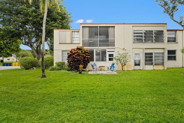 10 Willowbrook Lane 108, Delray Beach, FL 33446